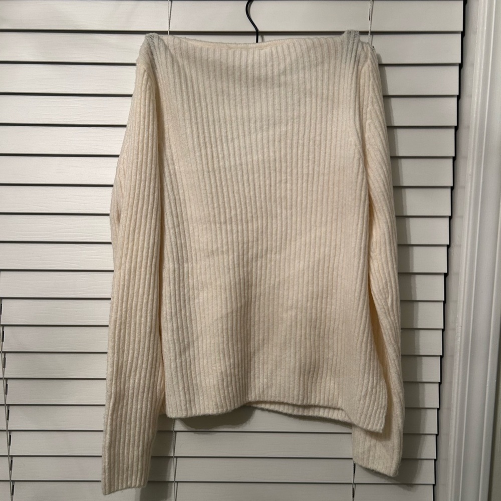 Cream Ribbed V-Neck Button-Front Women's Sweater - Picture 3 of 3